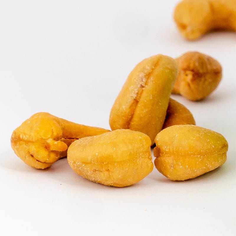 Castanha de Caju Torrada e Salgada | Lata 200g - Natural Nuts